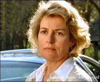 Quel est le prnom de Mme Reg ?