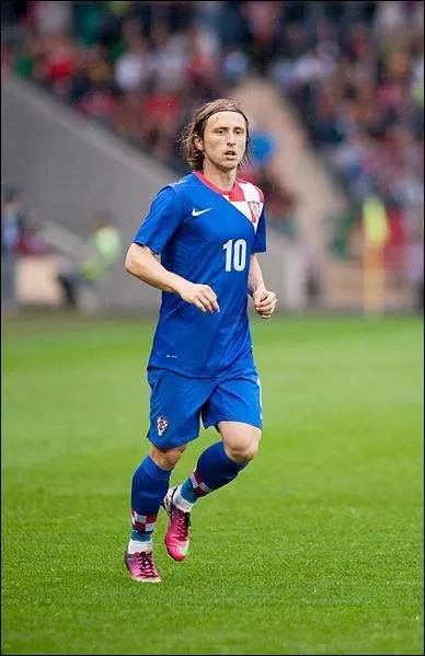 Qui est ce footballeur ?