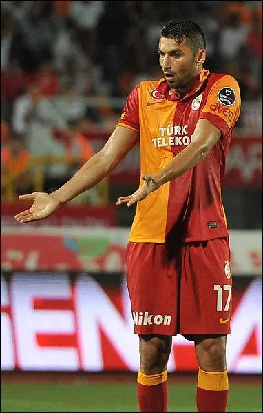 Qui est ce footballeur ?