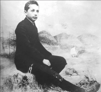 Thme  Guerre mondiale  : C'est une citation d'Albert Einstein. Bonne chance pour la trouver.