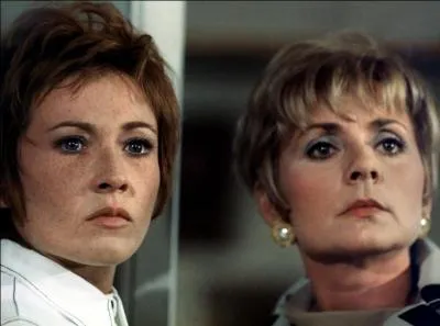 Plutt confine dans des rles de  rigolote , Annie Cordy se rvle dans un rle de composition dans le film culte de Ren Clment sorti en 1970. Quel en est le titre ?