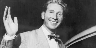 Comment surnommait-on Charles Trenet ?