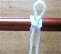 Un brin le serre, un le dfait, c'est: ?