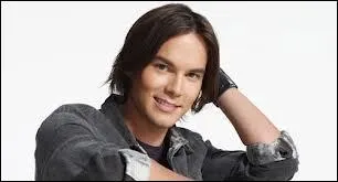 Qui est le petit ami d'Hanna ?