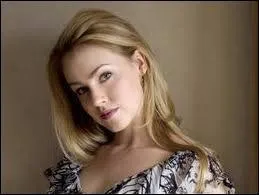 Qui sortait avec le pre d'Aria ?