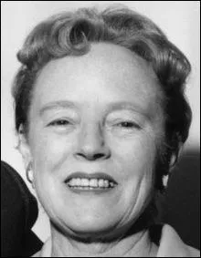 Comment s'appelle la femme d'Hitchcock, pouse en 1926 ?