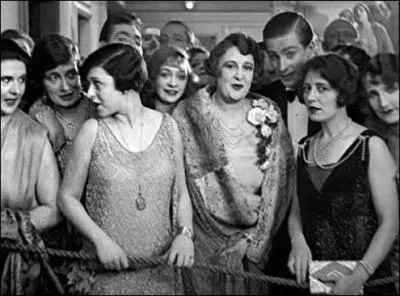 Quel est le titre franais du film  Champagne  (1928) ?