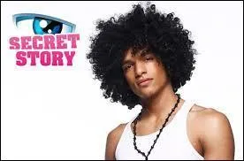 Qui a comme secret, 'J'ai grandi dans un bidonville ' ?