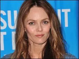 Qui est cette chanteuse ?