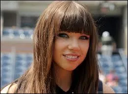 Qui est cette chanteuse ?