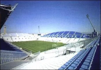 Contre quelle quipe le club de l'Olympique de Marseille a t-il battu le record d'affluence du stade Vlodrome (58 897 Spectateurs) ?