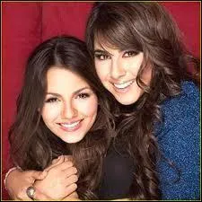 Comment s'appelle la sur de Tori ?