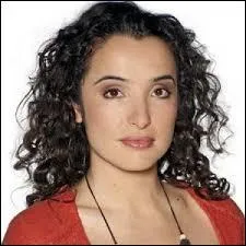 Qui incarne Karine Becker ?