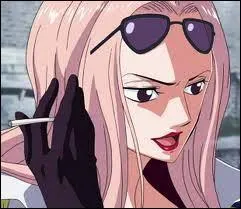 Cette femme fait partie de la marine. Sous son commandement, il y a Jango et Fullbody. Elle est surnomme  la femme de fer   cause de son fruit du dmon et elle parle  la troisime personne du singulier. Qui est-ce ?