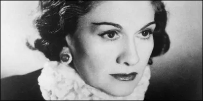 En quelle année Coco Chanel ouvra-t-elle sa première maison de couture ?