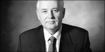 Que lance Mikhaïl Gorbatchev en 1986 ?