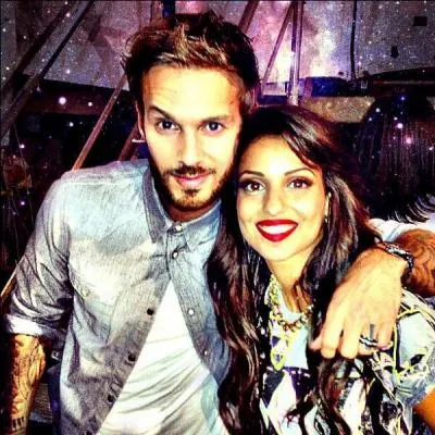 Avec quelle chanteuse M. Pokora est t-il sois disant sorti ?