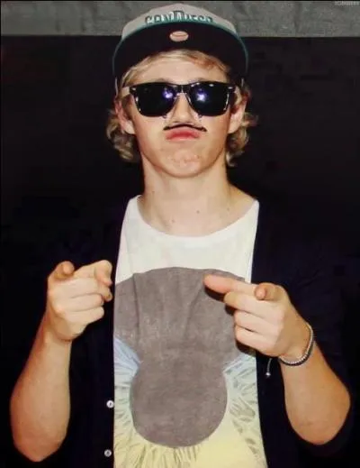 Quelle est la couleur de ses yeux ?