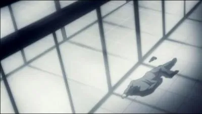 Quel inspecteur de police a vu la mort devant les studios de Sakura TV ?