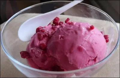 Un petit fruit rouge trop mignon, qui ressemble un peu  un prnom fminin.