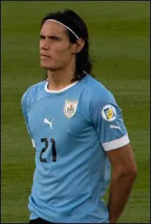 Dans quel club tait Edinson Cavani avant de rejoindre le PSG ?