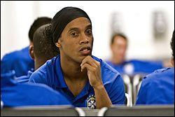 Combien d'annes Ronaldinho est-il rest au PSG ?