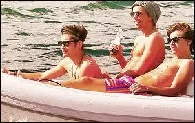 Qui a dj tweet  Babe   un garon en pensant que c'tait une fille ?