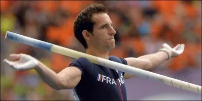 Le perchiste franais Renaud Lavillenie a remport une mdaille d'argent derrire l'allemand Holdzeppe. La dernire barre qu'il a franchi se situait ...