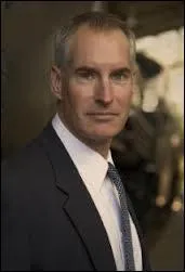 Comment s'appelle le pre d'Alison ?