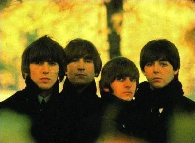 Quel Beatle ne faisait pas partie du groupe  son origine ?