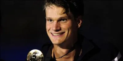 Lors de quelle preuve Yannick Agnel a-t-il remport une mdaille d'or en solo ? Sur le...