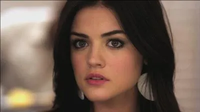 Avant qu'Alison ne disparaisse, de qui Aria tait-elle amoureuse ?