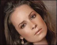 Holly Marie Combs, la mre d'Aria, joue dans une autre srie. Laquelle ?