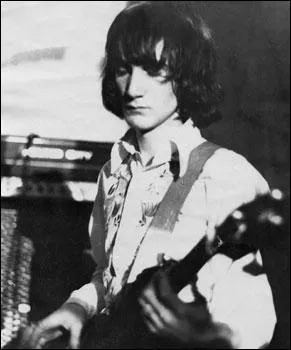 Lgendaire bassiste qui a jou entre autres avec Jeff Beck, Chuck Berry et un groupe mythique du rock progressif qui faisait dresser les cheveux sur la tte. Mort le 16 janvier 2013 :