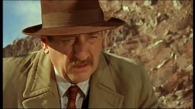 Laquelle de ces personnes n'avait pas de mobile pour tuer ?