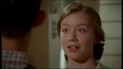 Que faisait Christine pendant que Linda se baignait ?