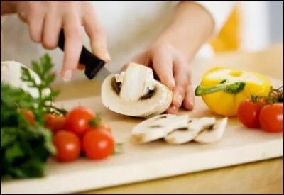 Comment dit-on  cuisiner  en anglais ?