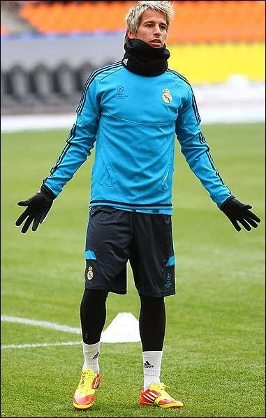 Qui est ce footballeur portugais ?