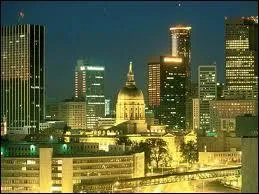 Qui est abandonn sur le toit d'un immeuble ?