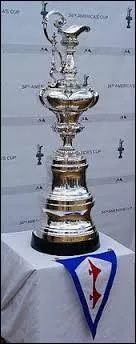 Décembre : Qui a remporté deux fois la Coupe de l'America ?