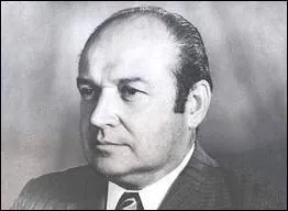 Mai : Dans quel domaine Alexei Tupolev a-t-il acquis sa renomme ?