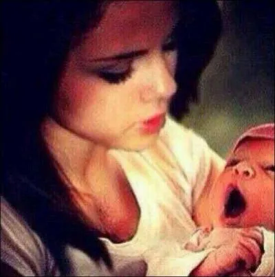 Comment s'appelle sa petite soeur ?