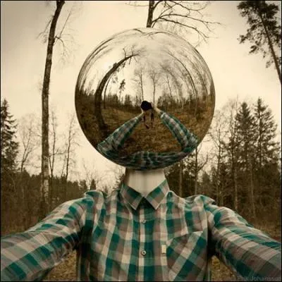 Dans la mythologie grecque, quel gant est cens soutenir le monde ?