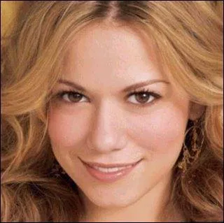 Avec qui part Haley en tourne, pour la musique ?