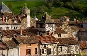 Je vous emmne  Blesle (dpartement 43), dans un des Plus Beaux Villages de France. Il se situe en rgion ...