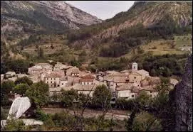 Le village de Rmuzat (Drme) se situe en rgion ...