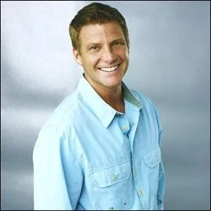 Tom Scavo est dans quelle s�rie ?