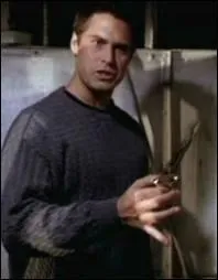 Comment s'appelle le premier dmon que tuent les sorcires ?