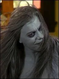 Comment s'appelle le dmon qui russit  tuer Prue dans l'pisode  Adieux  ?