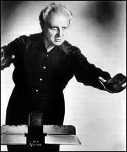 Qui est ce chef d'orchestre anglais, d'origine polonaise, qui dirigea la musique du film Fantasia et serra la main  ... Mickey ?